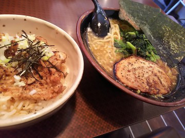 ミヤモト家具ラーメン